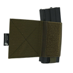 Robuste Sideflap Pouch in Olivgrün, vielseitig einsetzbar als Dangl Pouch oder am Plattenträger, ideal für Outdoor- und Airsoft-Ausrüstung.